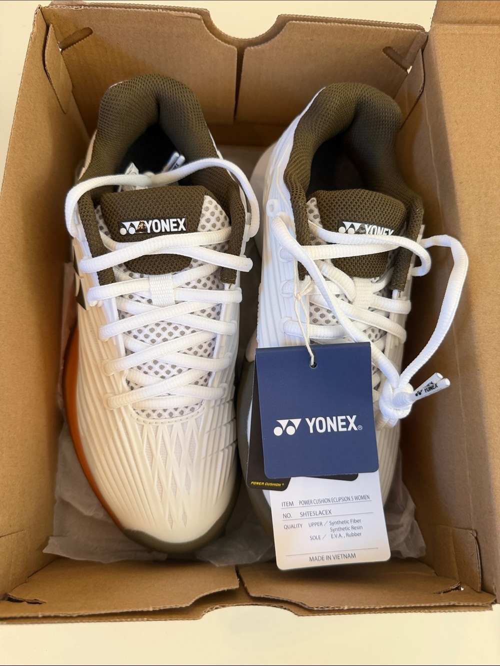 Yonex Eclipsion 5 tennis shoes size 6